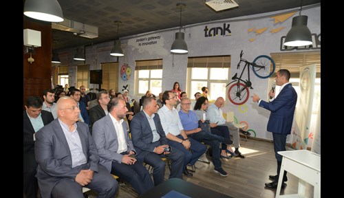 Under the umbrella of “INTAJ’s” Blue Ocean Council The Tank conducts orientation and mentoring sessions for The Tank’s Startups