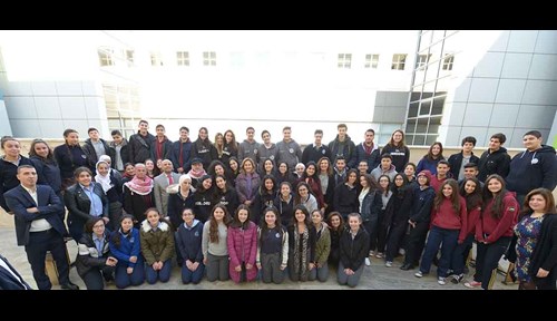 أمنية تستضيف ورشة عمل تدريبية لطلبة مدارس من خلال جمعية الأيدي الواعدة