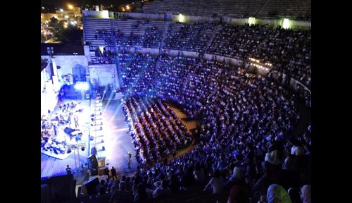 Umniah presents artist Omar Kamal in Jordan