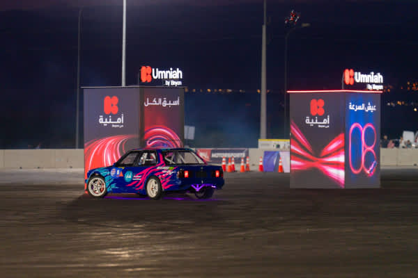 سيارة دريفت تتنافس في نهائيات ريد بُل كار بارك دريفت الأردن 2026 برعاية أمنية إحدى شركات Beyon
